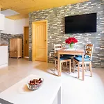 Pod Rozsutcom - Zatkov Dvor Apartman *