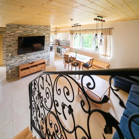 Apartment Pod Rozsutcom - Zatkov Dvor - Prijazd Do Ubytovania Autom S Pohonom 4x4 *