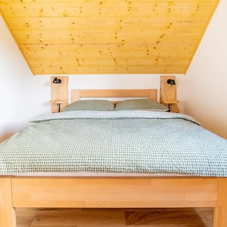 Apartment Pod Rozsutcom - Zatkov Dvor - Prijazd Do Ubytovania Autom S Pohonom 4x4