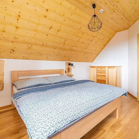 Apartment Pod Rozsutcom - Zatkov Dvor - Prijazd Do Ubytovania Autom S Pohonom 4x4