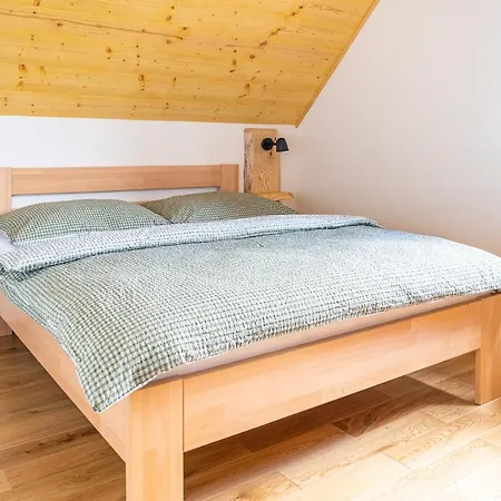 Apartment Pod Rozsutcom - Zatkov Dvor - Prijazd Do Ubytovania Autom S Pohonom 4x4