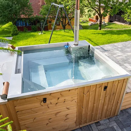 Apartment Pod Rozsutcom - Zatkov Dvor - Prijazd Do Ubytovania Autom S Pohonom 4x4 Terchova