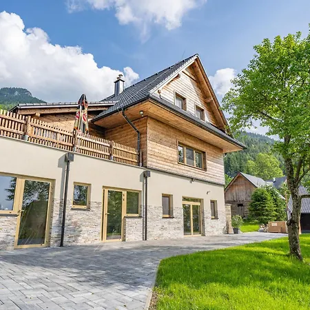 Apartment Pod Rozsutcom - Zatkov Dvor - Prijazd Do Ubytovania Autom S Pohonom 4x4 *