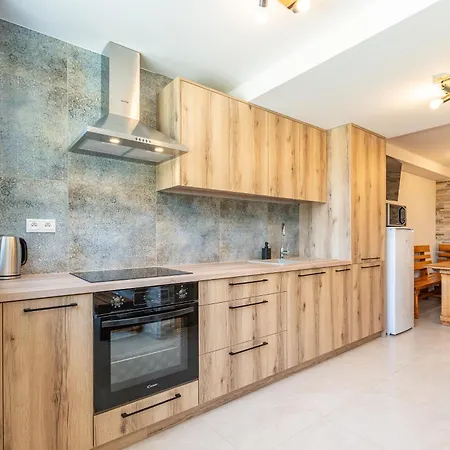 Pod Rozsutcom - Zatkov Dvor * Terchová