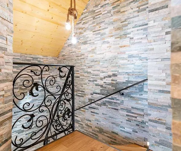 Pod Rozsutcom - Zatkov Dvor アパート Terchová