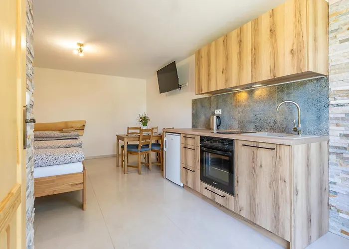 Pod Rozsutcom - Zatkov Dvor アパート *