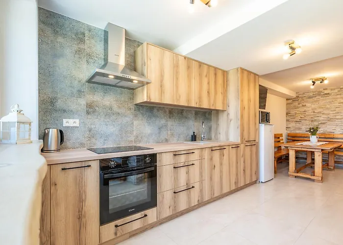 Pod Rozsutcom - Zatkov Dvor * Terhely